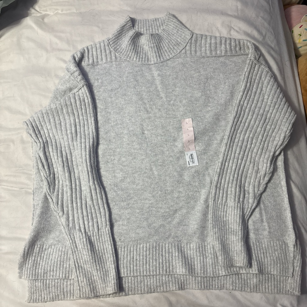 Kohl's Gray Cowl Neck Sweater with Ribbed Detailing